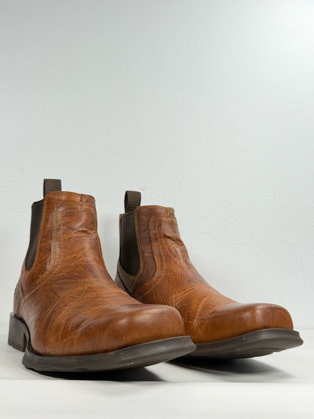 Ariat Midtown Rambler Mens Leather Chelsea Boots Size 9.5 EE Barn Brown 10019868 - Picture 2 of 16